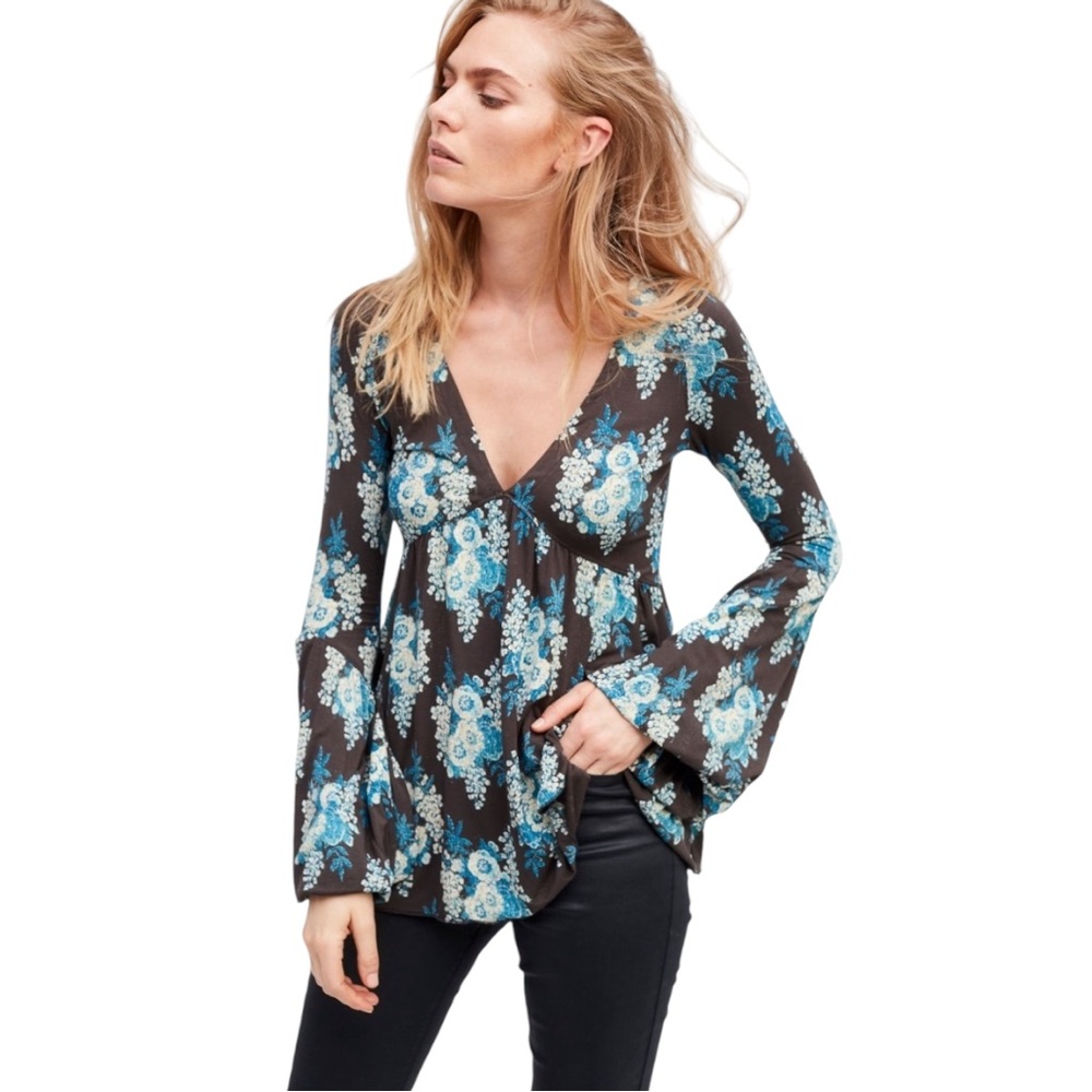 FREE PEOPLE Speakeasy Top Blue and Black Combo Floral Print, size small
